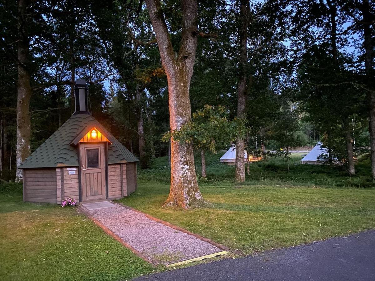 Kalvs Skolhus Exterior foto